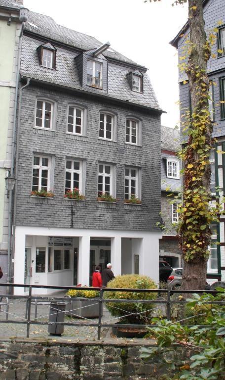 Fewo 1 Im Ehemaligen Geschenkehaus Monschau Exterior foto